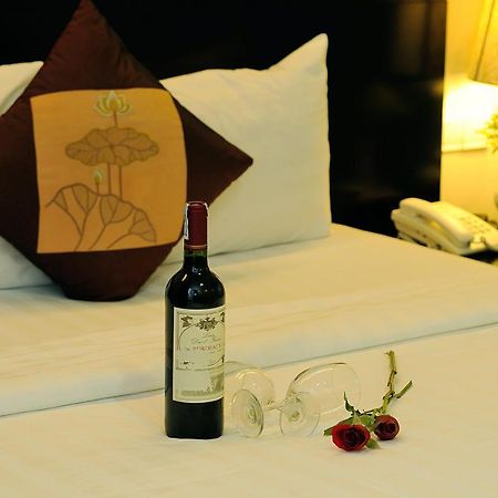Good Vibes Boutique Hotel Хошимин Екстериор снимка
